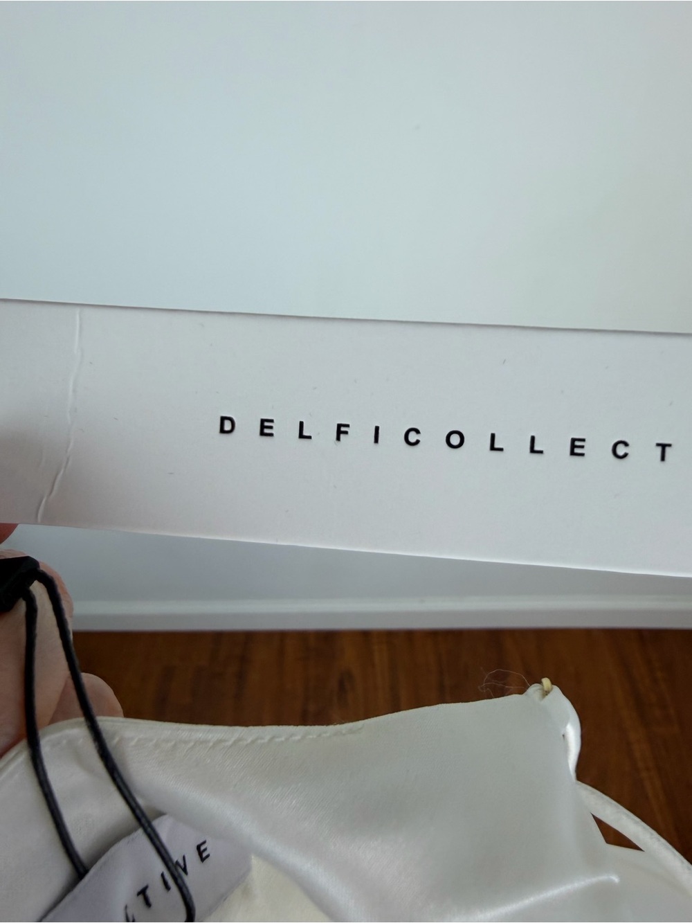 NWT Delfi Collective Teresa Short White Dress Floral Appliqué Size XS - Picture 9 of 10